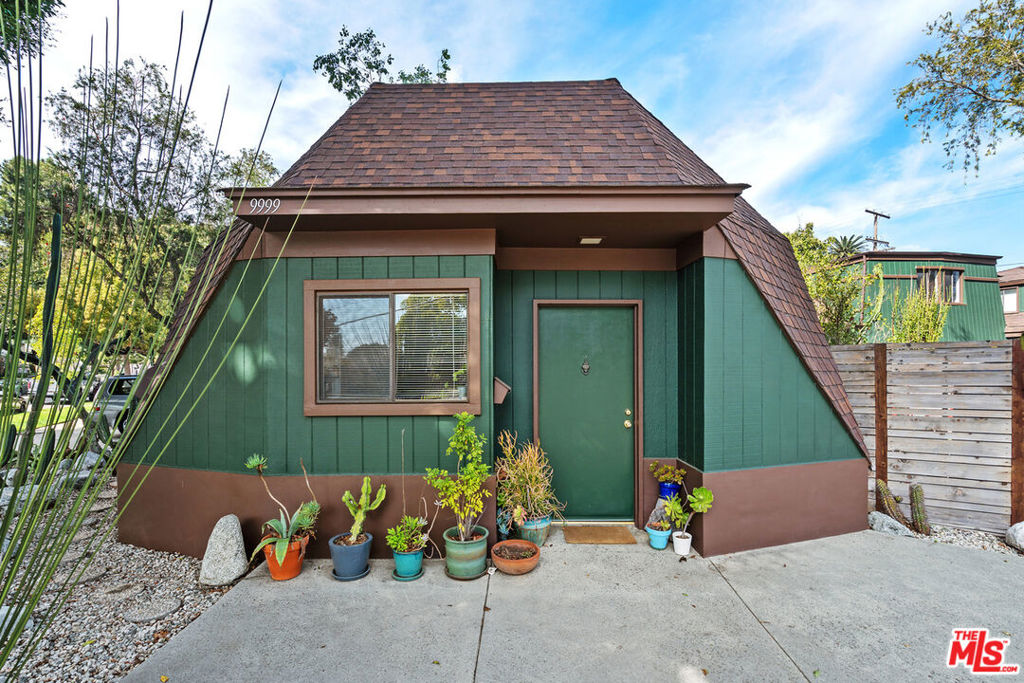 9983 Braddock Drive