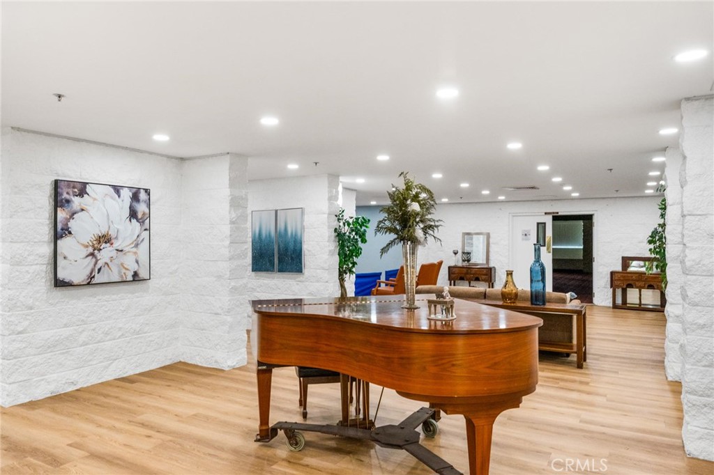 Leisure World (LW) - Residential Lease