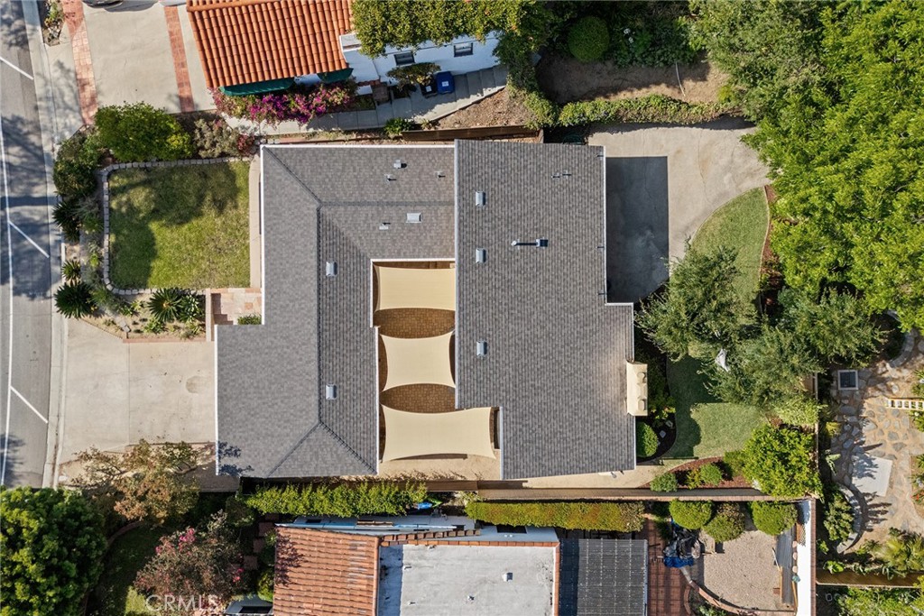 1212 N Lemon