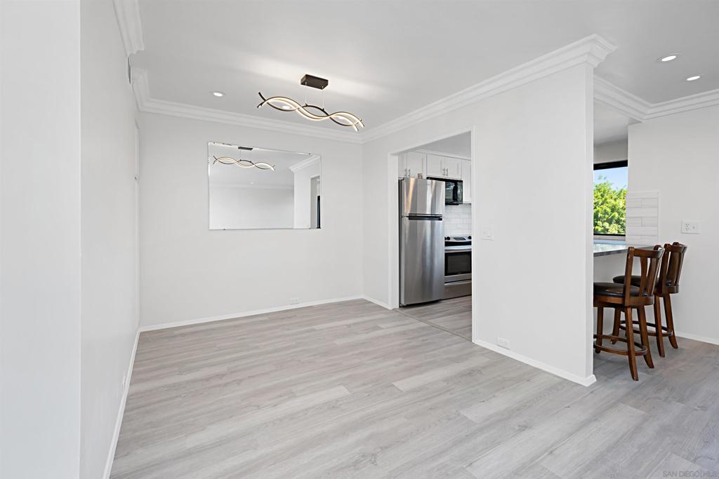 5125 FONTAINE STREET 105