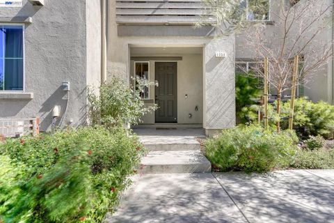 Tiny photo for 1758 1758 Pedrozzi Cmn, Livermore, CA 94551 (MLS # 41126295)