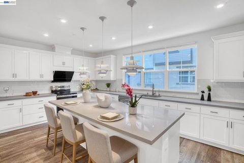 Tiny photo for 1758 1758 Pedrozzi Cmn, Livermore, CA 94551 (MLS # 41126295)