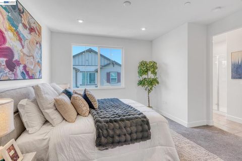 Tiny photo for 1758 1758 Pedrozzi Cmn, Livermore, CA 94551 (MLS # 41126295)