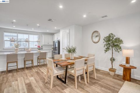 Tiny photo for 1758 1758 Pedrozzi Cmn, Livermore, CA 94551 (MLS # 41126295)