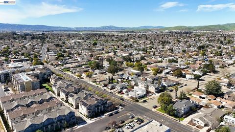 Tiny photo for 1758 1758 Pedrozzi Cmn, Livermore, CA 94551 (MLS # 41126295)