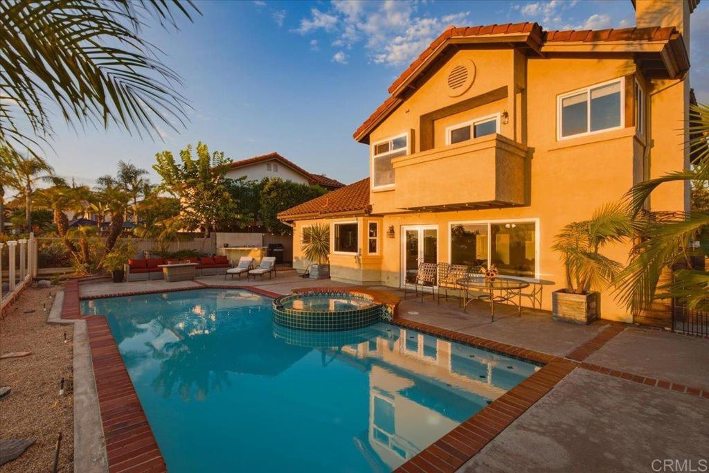 1588 Bella Vista Dr.
