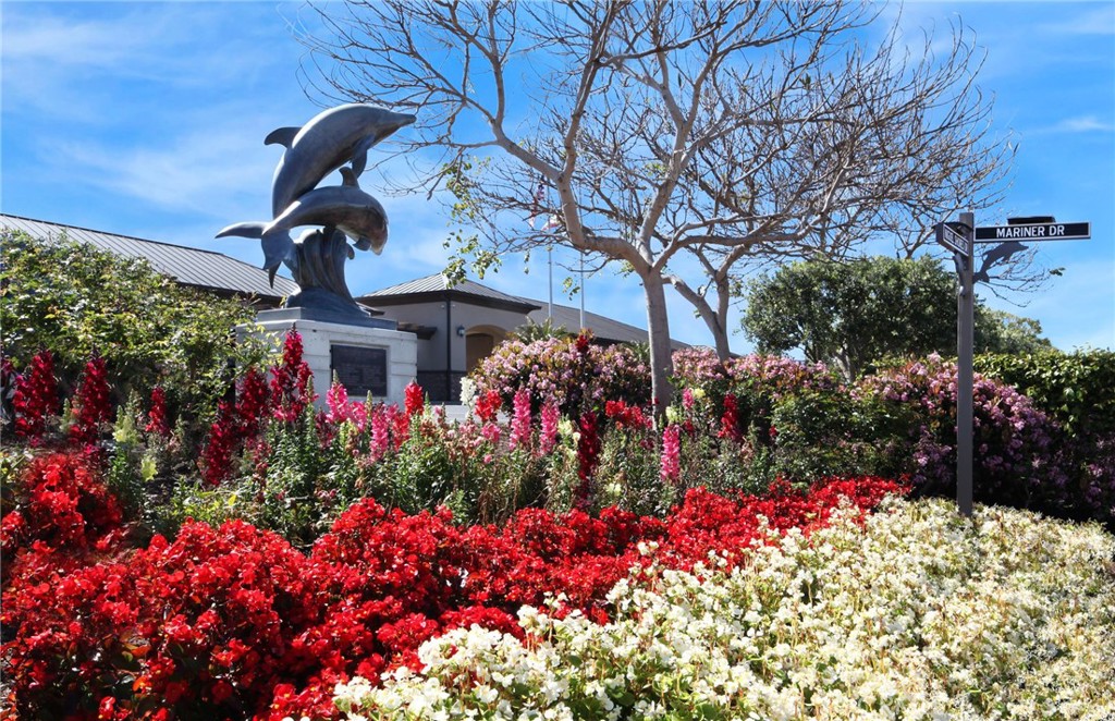Gardens (Ocean side of PCH) (NSO) - Residential Lease