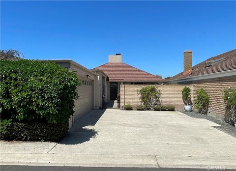 Photo of 23741 Brisbane, Dana Point, CA 92629 (MLS # LG25200610) Photo of 23741 Brisbane, Dana Point, CA 92629 (MLS # LG25200610)