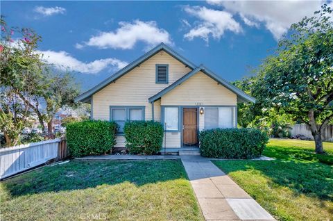 Photo of 358 E 11th St, Upland, CA 91786 (MLS # PW25274984)