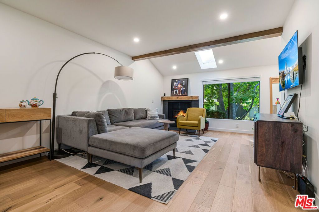 Photo of 5011 Showboat Place, Culver City, CA 90230 (MLS # 25598907)