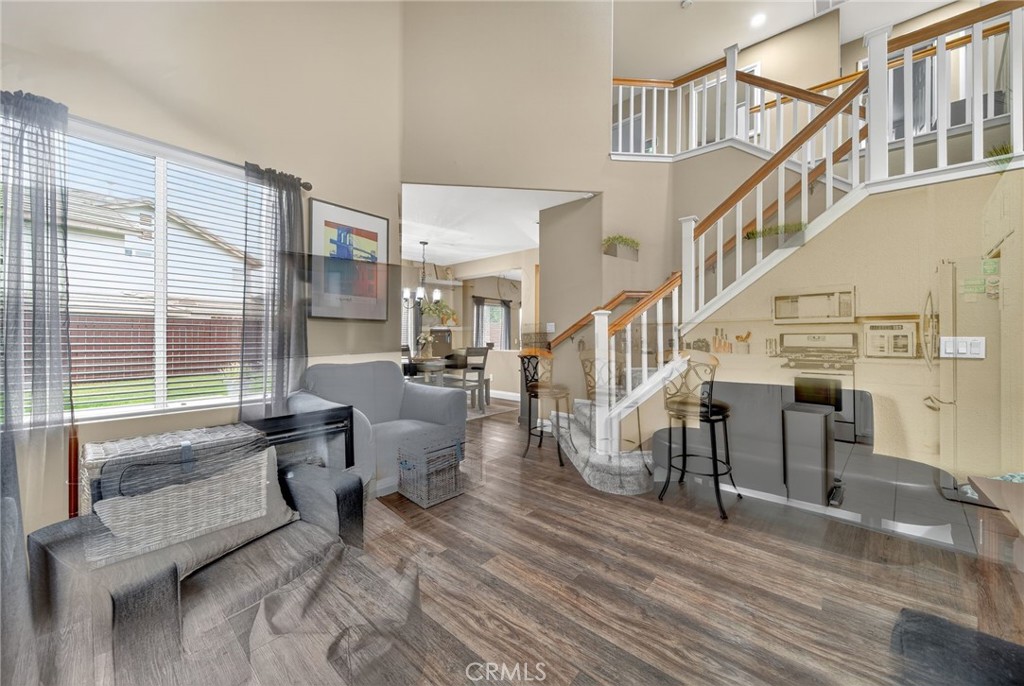 16675 16675 Bear Creek