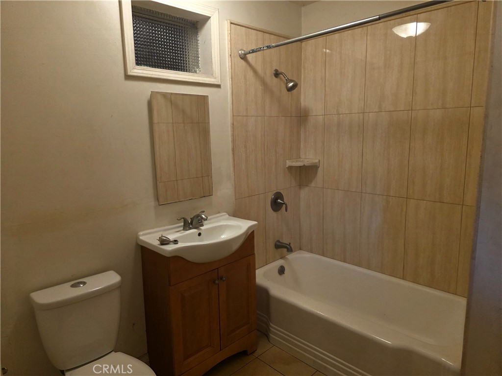 1110 W Cubbon