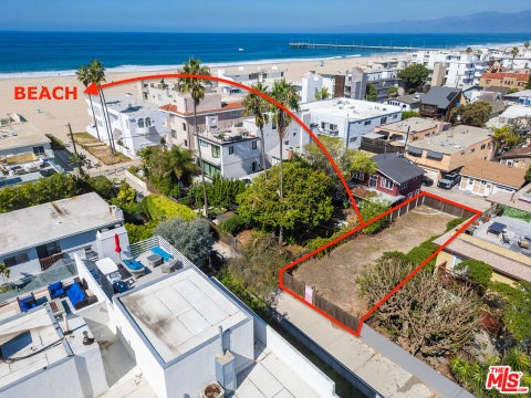 Photo of 27 Galleon Street, Marina Del Rey, CA 90292 (MLS # 26995181)
