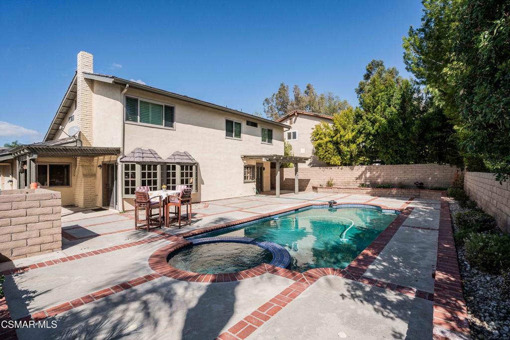 5432 Jon Dodson Drive