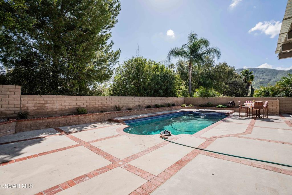 5432 Jon Dodson Drive