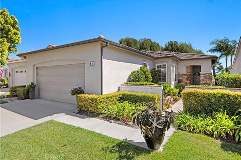 Photo of 8 Corte De Vega, San Clemente, CA 92673 (MLS # OC26214455)