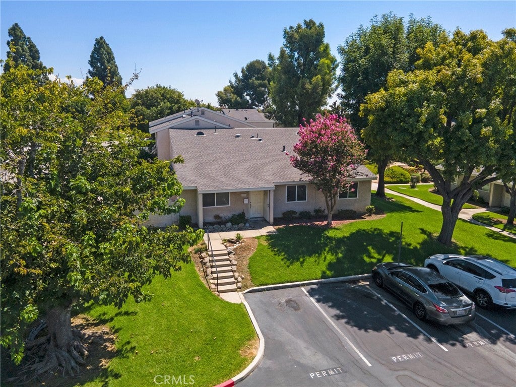 1436 N Gardenia