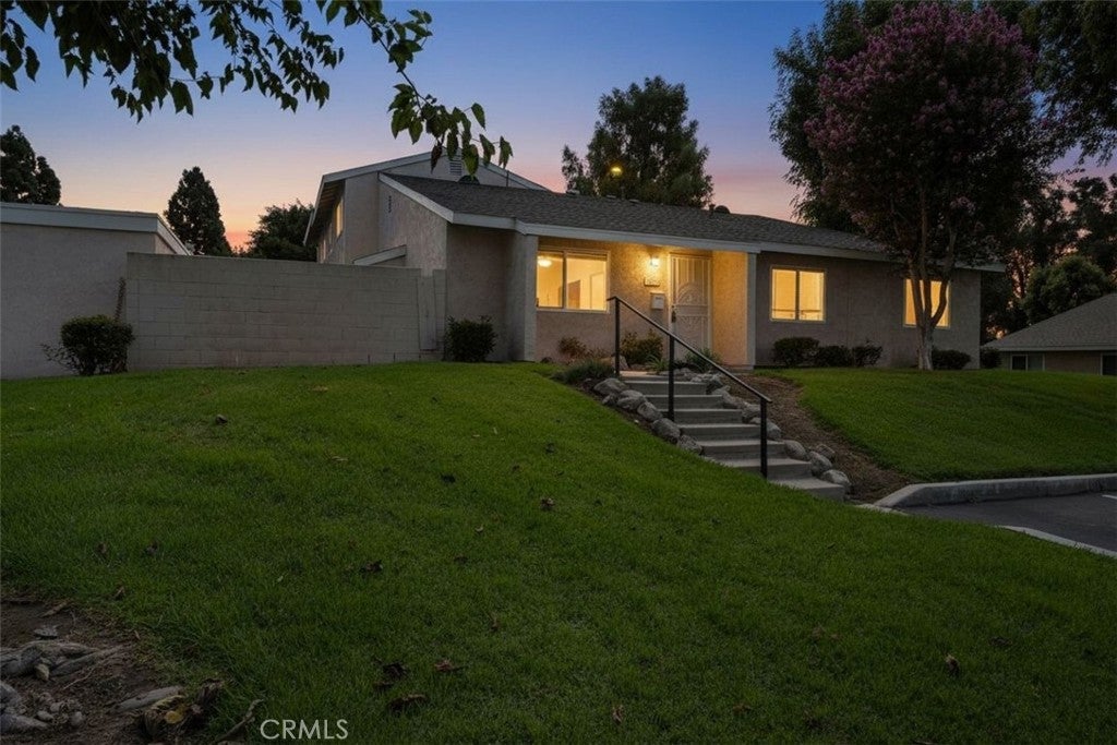 1436 N Gardenia