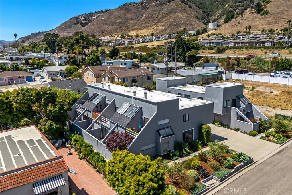 120 Montecito Avenue