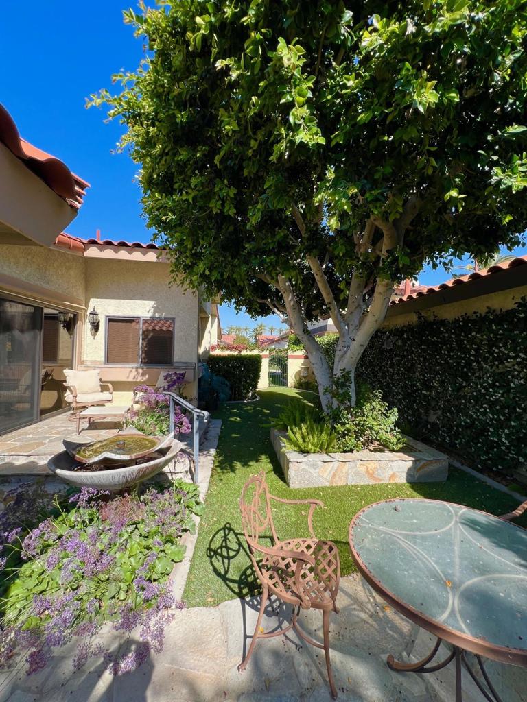 Los Lagos - Residential