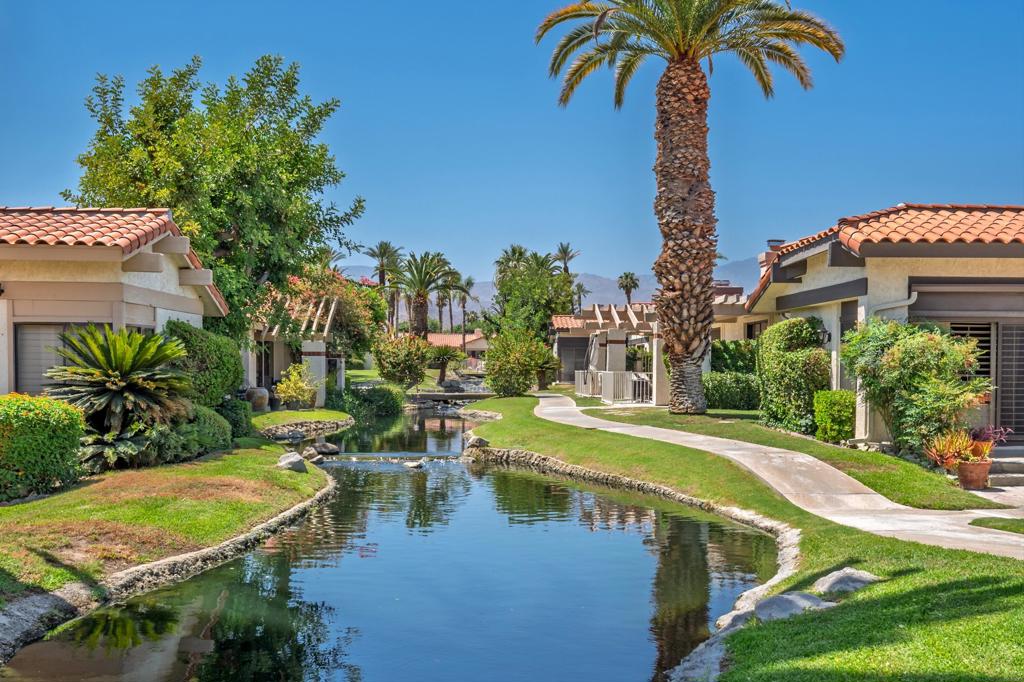 Los Lagos - Residential