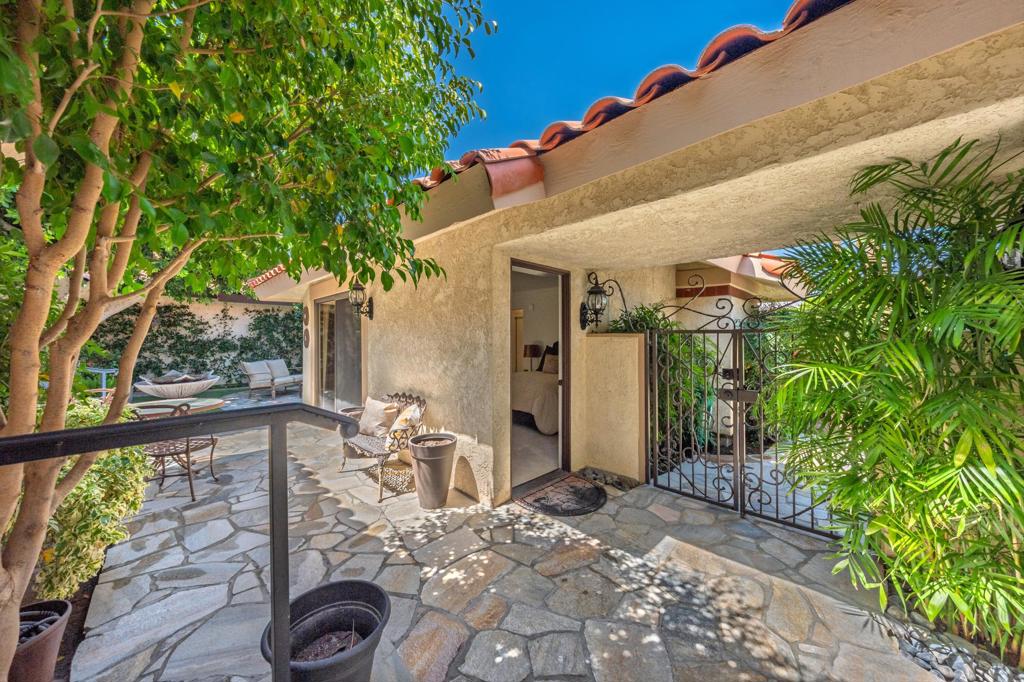 Los Lagos - Residential