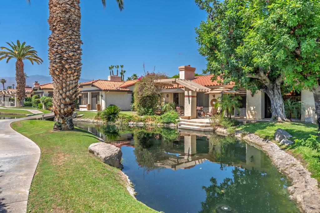 Los Lagos - Residential