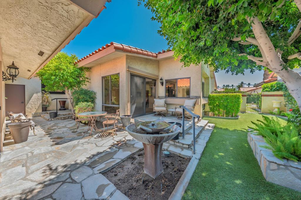 Los Lagos - Residential