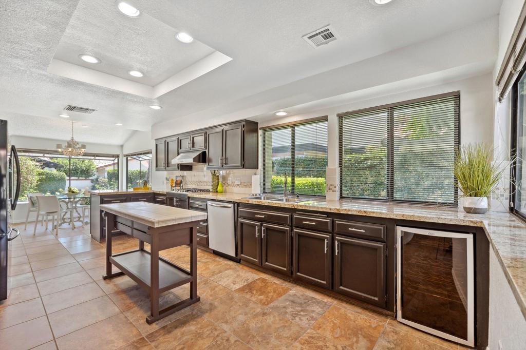 Los Lagos - Residential
