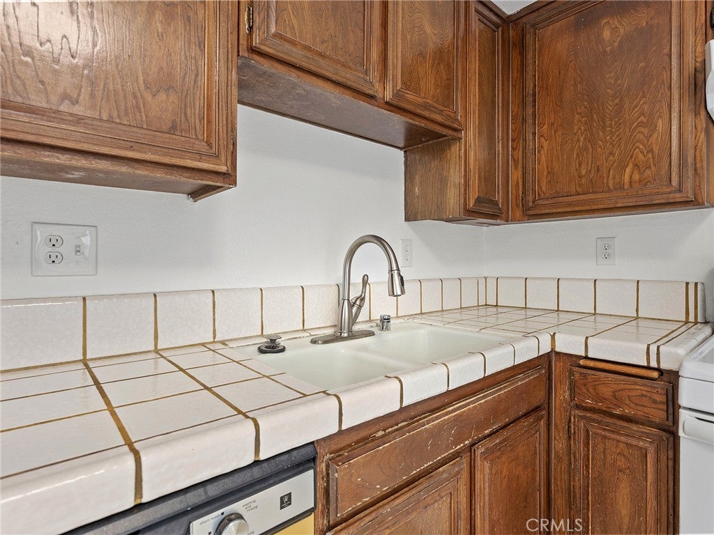 330 N 5th Street