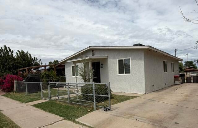 Photo of 943 J Street, Brawley, CA 92227 (MLS # 219152488DA)
