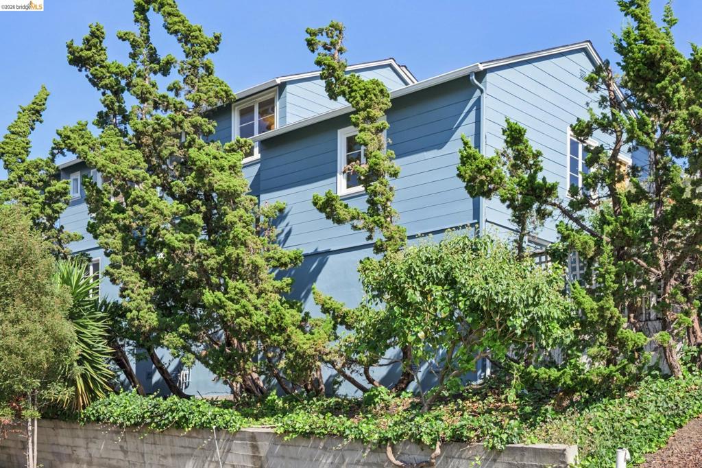 605 Prospect Ave