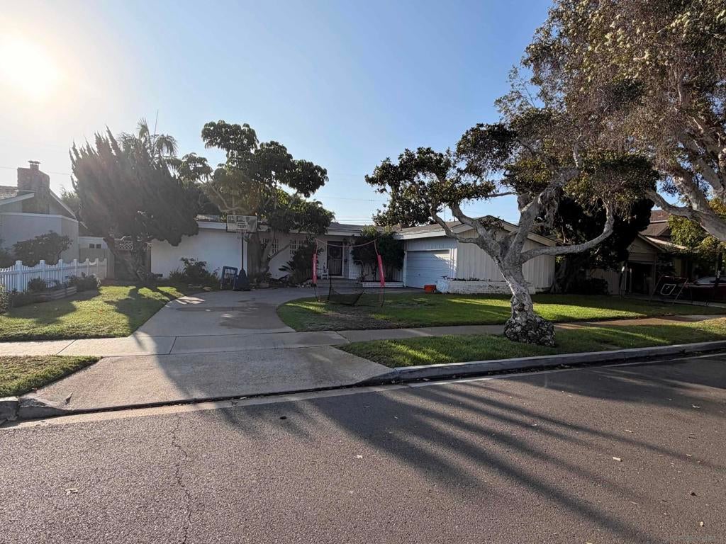 731 Coronado