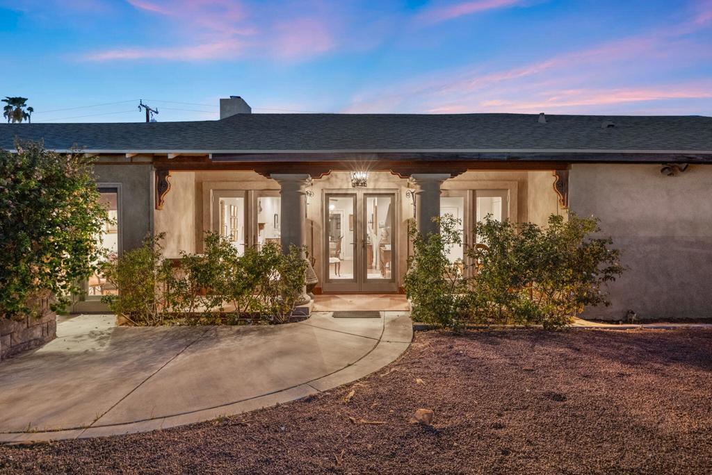 1145 S Sunrise Way