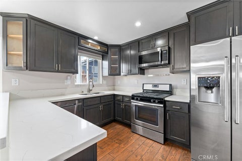 Photo of 435 Cerritos Avenue, Long Beach, CA 90802 (MLS # CV26121495)
