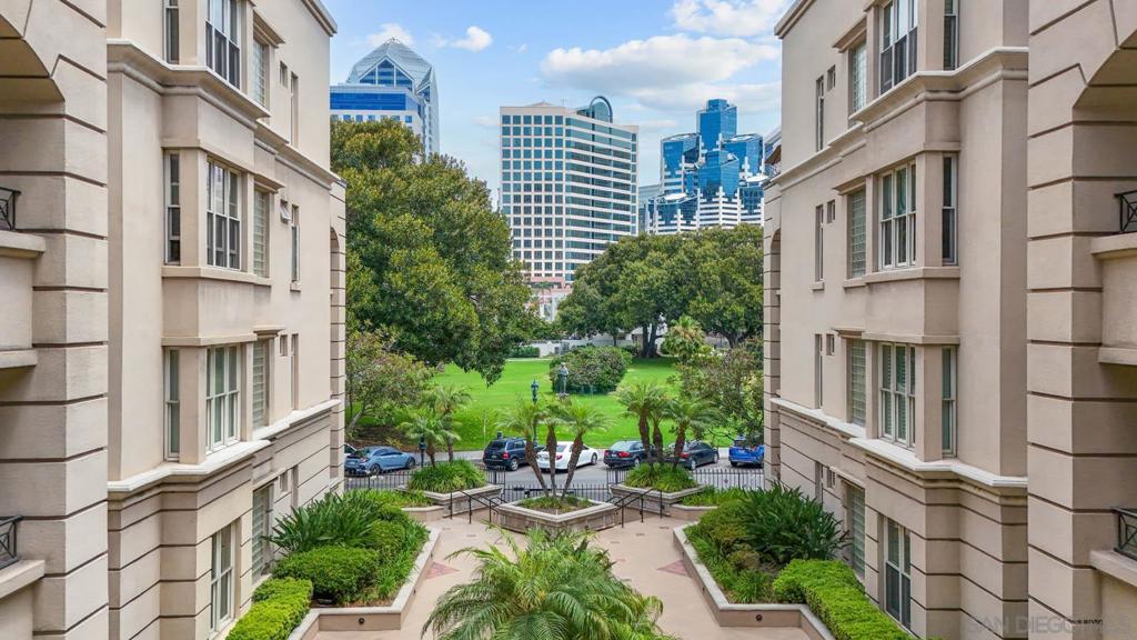 Step into the luxurious, yet quaint Watermark Condominiums located in a peaceful enclave of the exclusive Marina District in San Diego's Downtown. This thoughtfully laid out 1 bed - 1.5 bath residence is the ideal blend of comfort and urban convenience. Enjoy a serene lifestyle with views of the courtyard and the historic Pantoja Park. Walking distance to some of San Diego’s best attractions including San Diego Bay, Little Italy & Petco Park. Live in more space & comfort than your average 1 bedroom condo with 10 ft ceilings, a powder room, large primary bedroom with walk-in closet, kitchen island with open living room concept, & a peaceful balcony. If you are looking for more space at a better price, without compromising location, this is the condo for you! Additional attractions & restaurants within walking distance: USS Midway, Unconditional Surrender Statue, The New Children's Museum, Seaport Village, The Lion's Share, Animae, Eddie V's, Puesto, SD Convention Ctr, The FishMarket & Gaslamp Quarter to name a few.