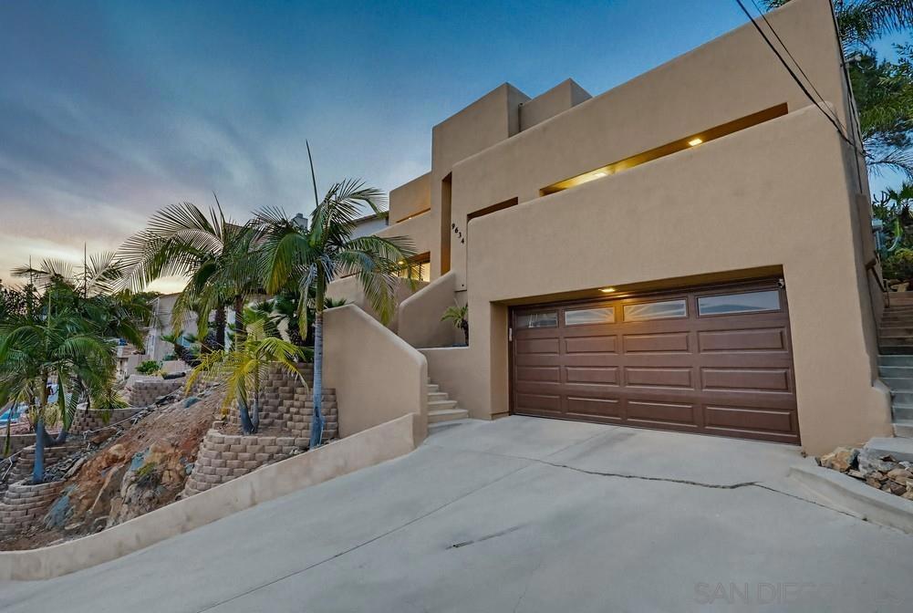 9634 Eucalyptus St