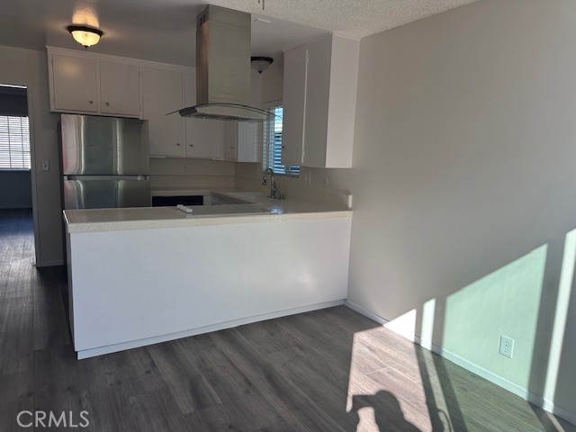 1201 N California Street 16