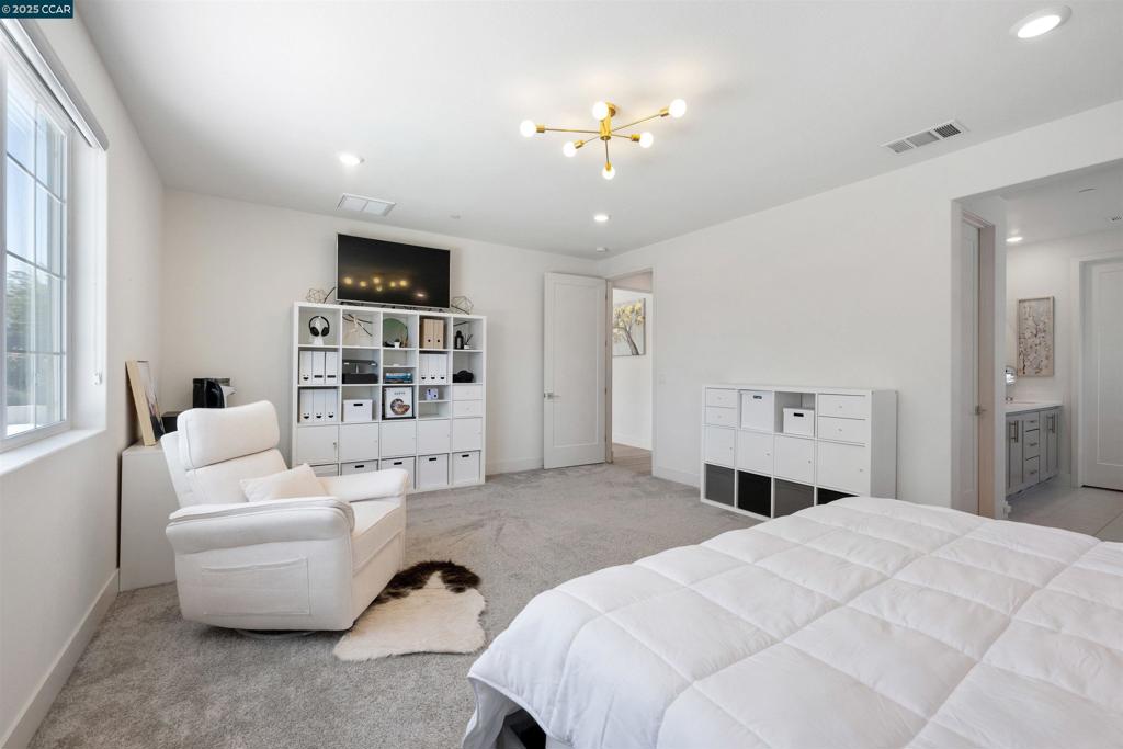 TRACY PARK - Residential