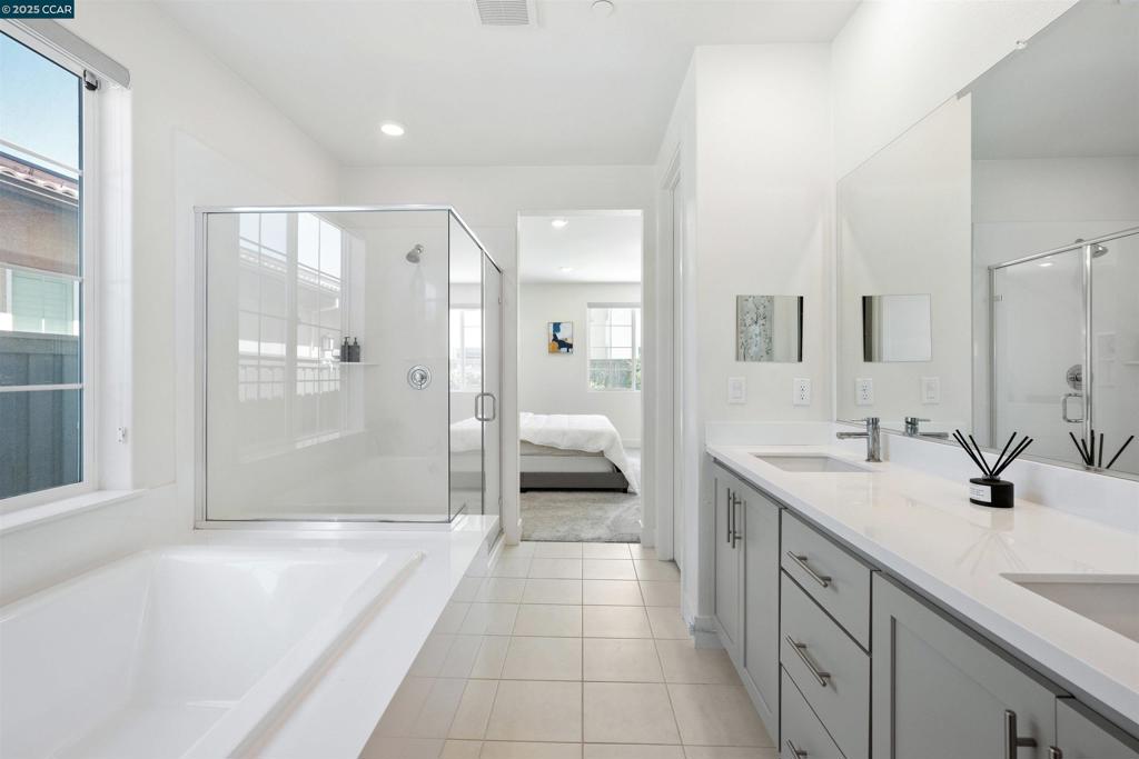 TRACY PARK - Residential