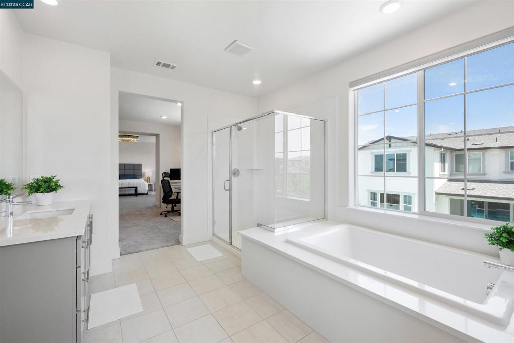 TRACY PARK - Residential