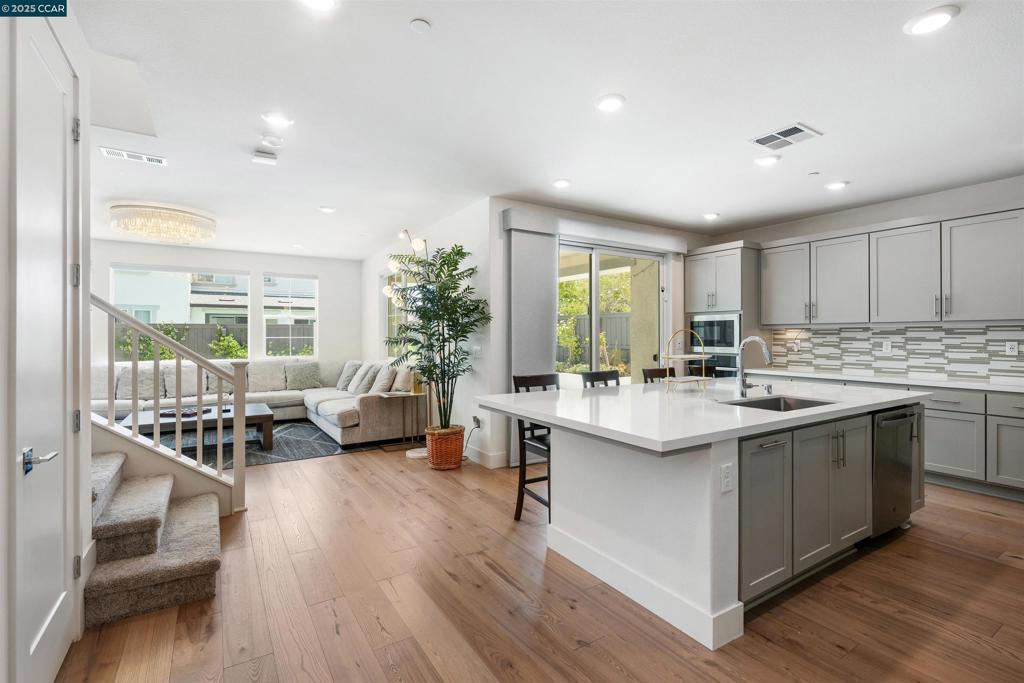 TRACY PARK - Residential
