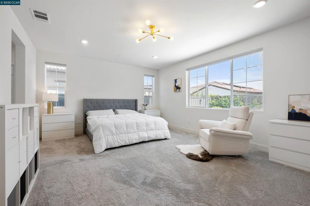 TRACY PARK - Residential