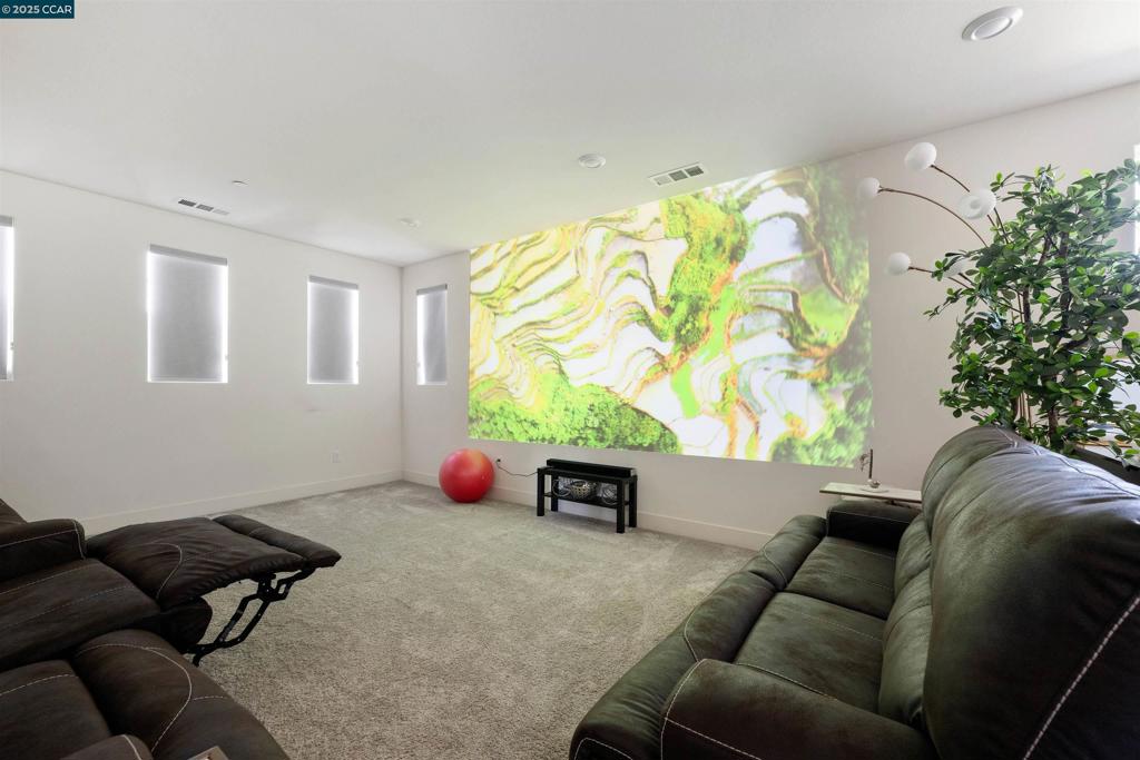 TRACY PARK - Residential