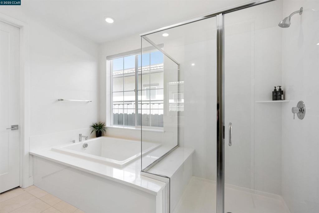 TRACY PARK - Residential