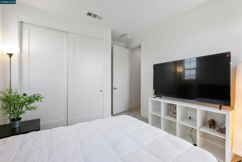 TRACY PARK - Residential