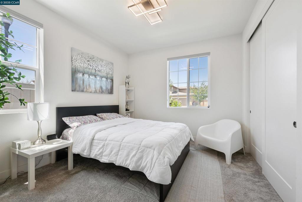 TRACY PARK - Residential