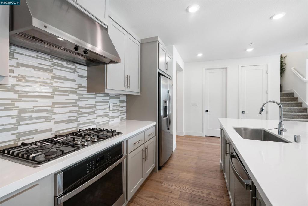TRACY PARK - Residential