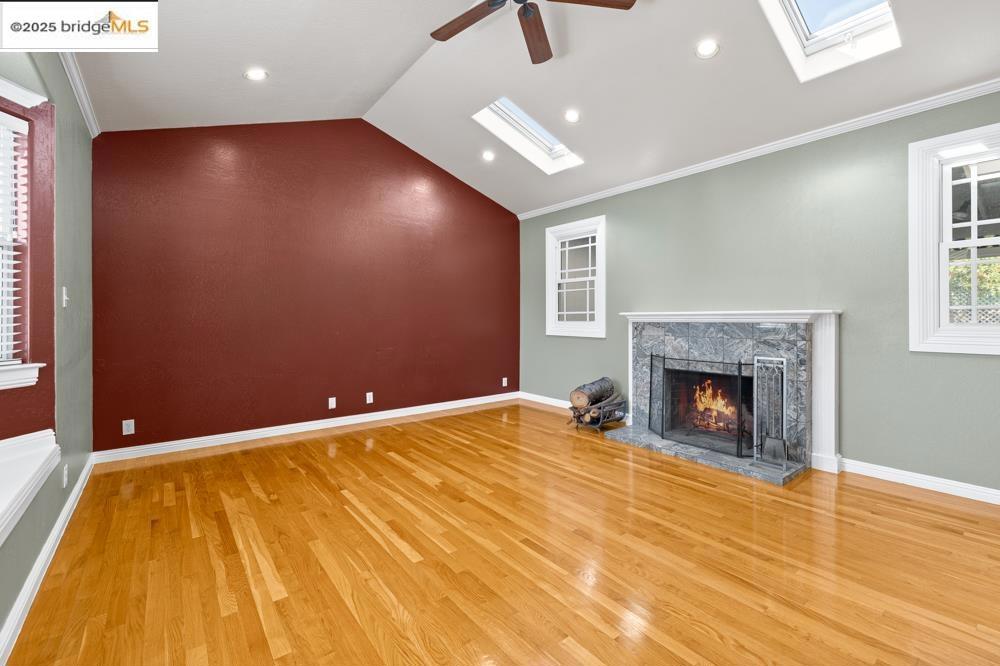 NORTHWOOD - Residential