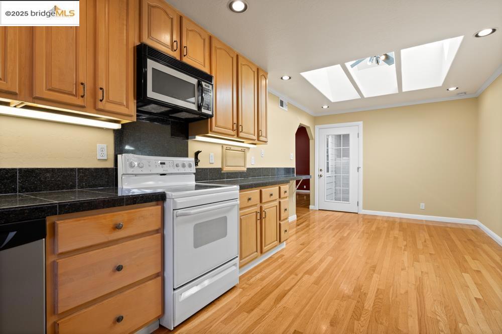 NORTHWOOD - Residential